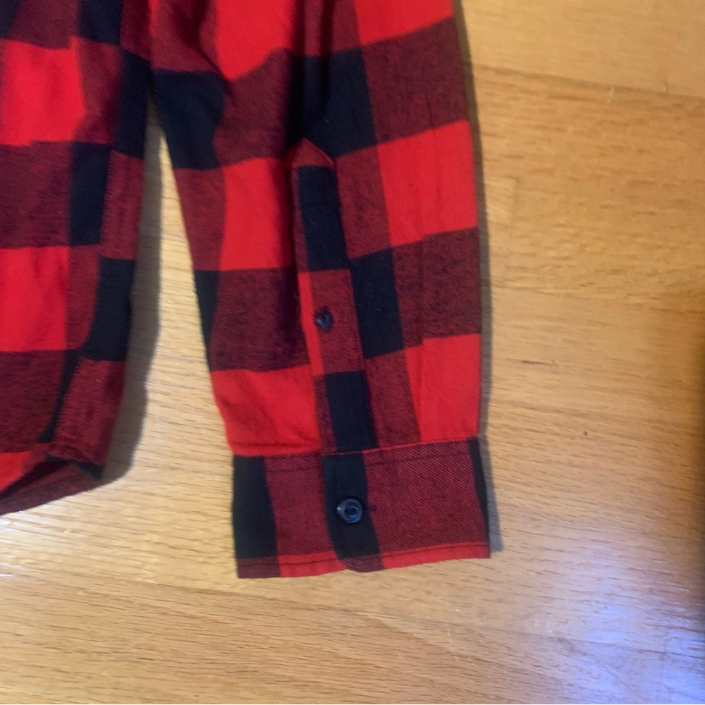 GAP Red and Black Buffalo Plaid Untucked Men's Flannel Shirt Large - Picture 5 of 5
